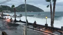 Il video delle mareggiate alle Eolie durante il ciclone Harry