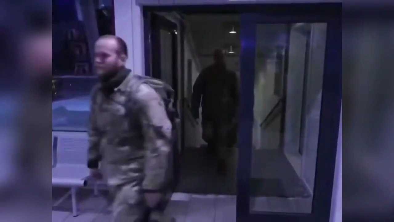 Tropas danesas aterrizan en Groenlandia tras anuncios arancelarios de Donald Trump