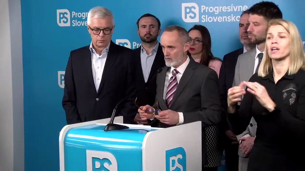 ZÁZNAM: PS vyčíta vláde nečinnosť pri dianí v zahraničnej politike