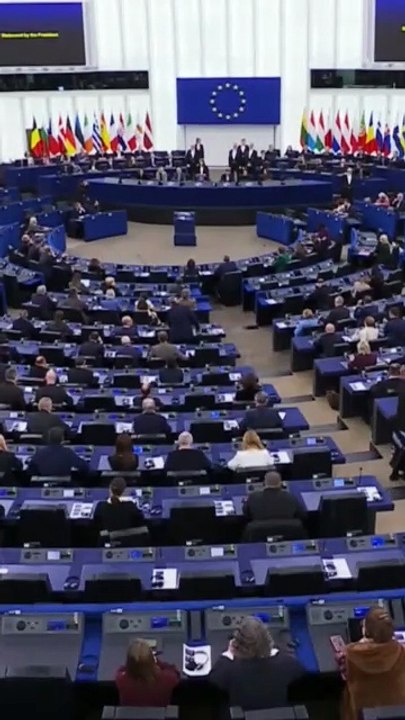 La Eurocámara guarda un minuto de silencio por las víctimas del accidente en Adamuz.