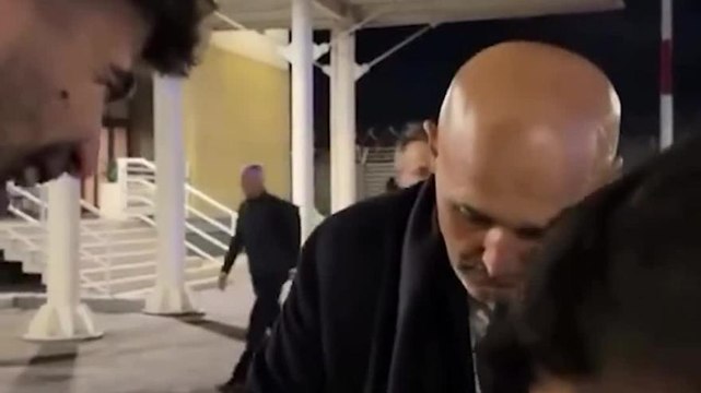 Un tifoso vuole l'autografo, ma... la reazione di Spalletti fa ridere tutti