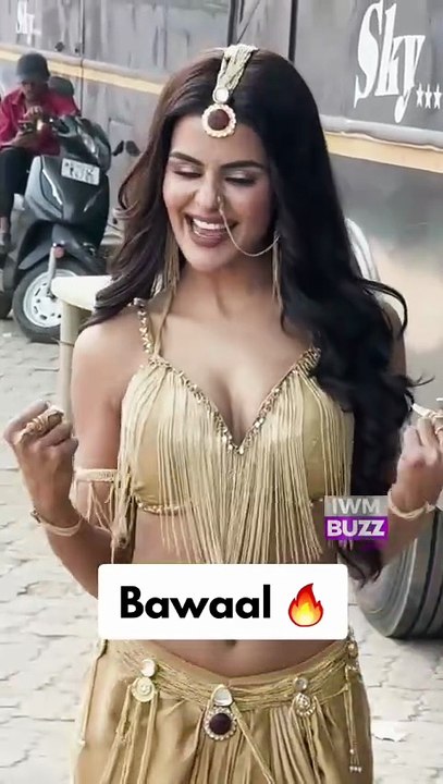 Priyanka Chahar Choudhary spotted on the sets in her Naagin avatar