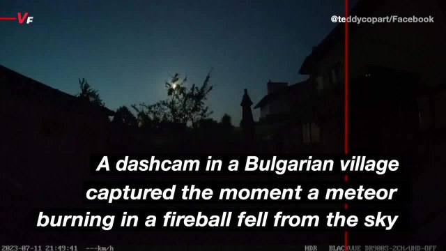 A Dashcam Recorded the Exact Moment a Meteor Lit Up the Night Sky