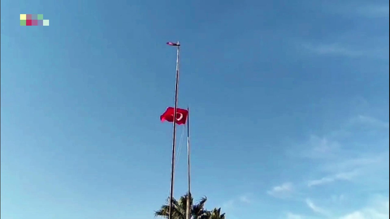 DEM Parti'den kalleş provokasyon! Türk bayrağını indirdiler