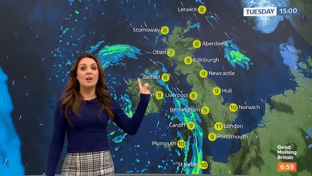 Northern lights: Where will they be visible in UK tonight?