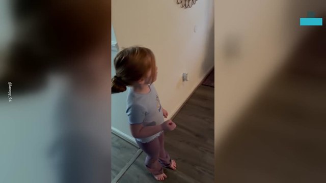 Adorable Moment Dad Surprises Kids in Present Box