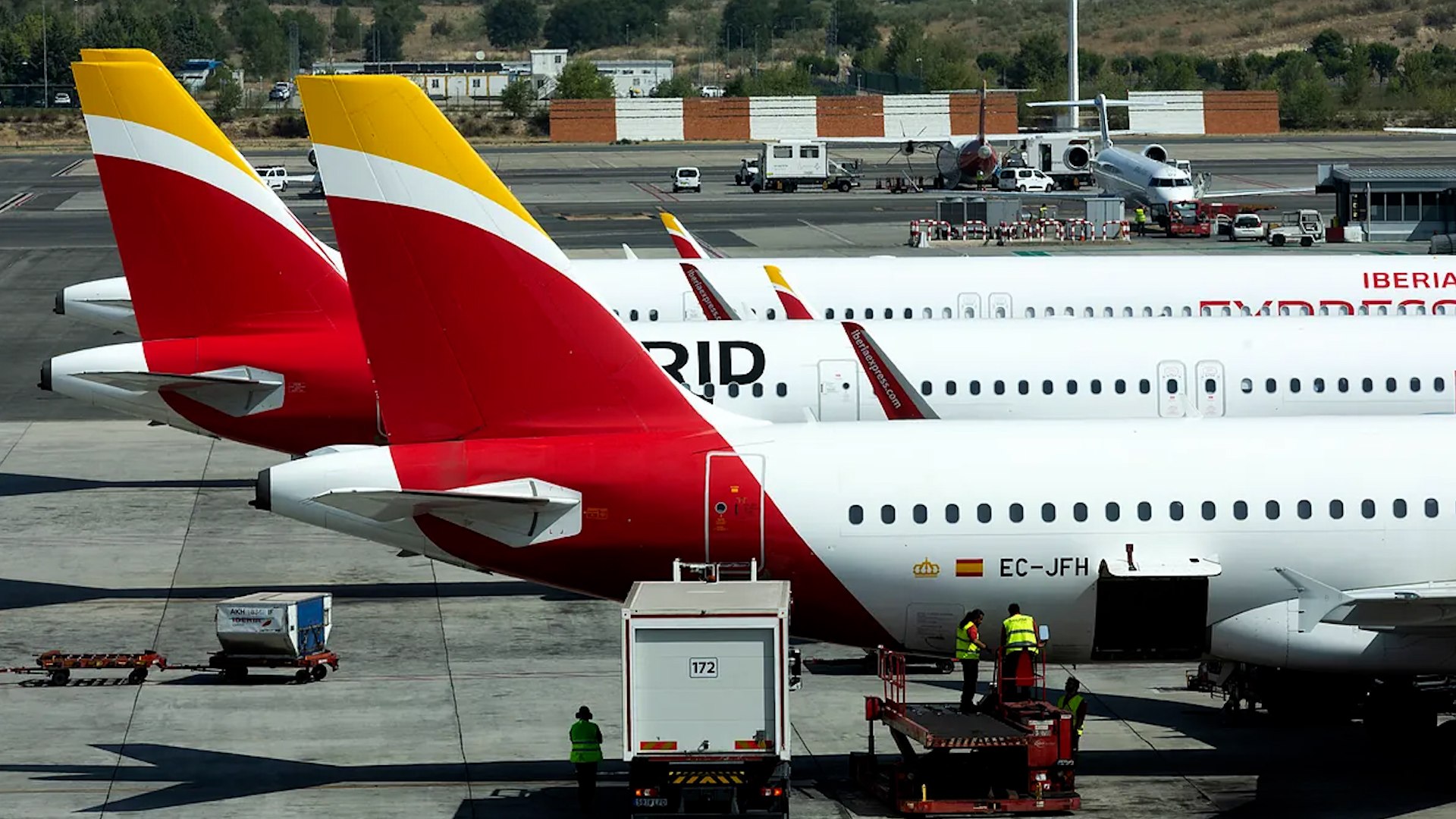Varias aerolíneas limitan los precios de los viajes a Málaga y Sevilla tras el accidente de tren