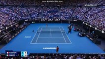 Jannik Sinner - Hugo Gaston (6-2, 6-1, abandon) : les temps forts de ce match du 1er tour de l'Open d'Australie en vidéo