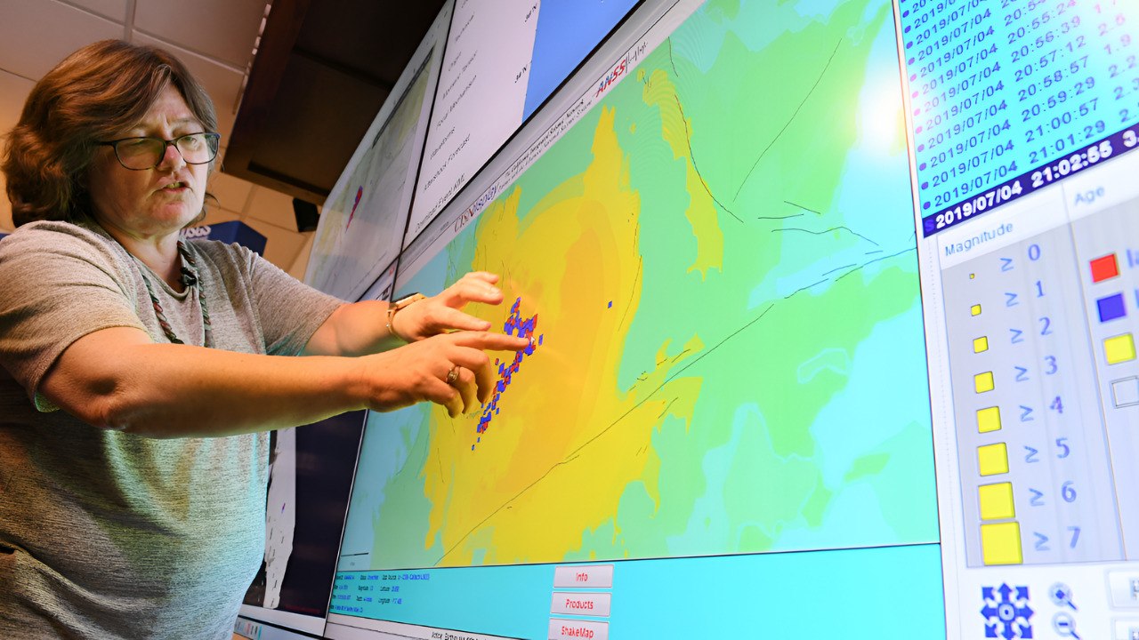 600,000 Rattled By 6.5 Magnitude Quake With 68-Mile-Deep Tremor