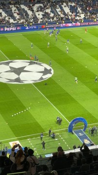 El Bernabéu cambia los pitos por aplausos: una oportunidad para convencer