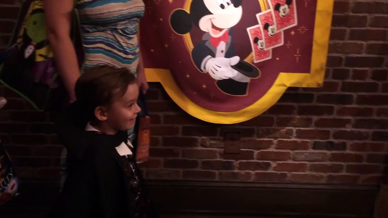 Logan Xavier (2016-09-30) Mickey Mouse