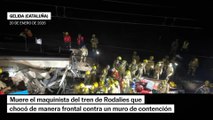 Los servicios de emergencia realizan labores de rescate tras el choque de un tren de Rodalies