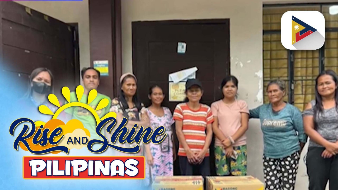 DSWD, namahagi ng family food packs sa mga pamilyang naapektuhan ng Bagyong #AdaPH sa Sagnay, Camarines Sur