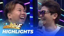 It's Showtime: 'Laro, Laro, Pick' contestant, tinawawan si Kuys Vhong (Laro, Laro, Pick)
