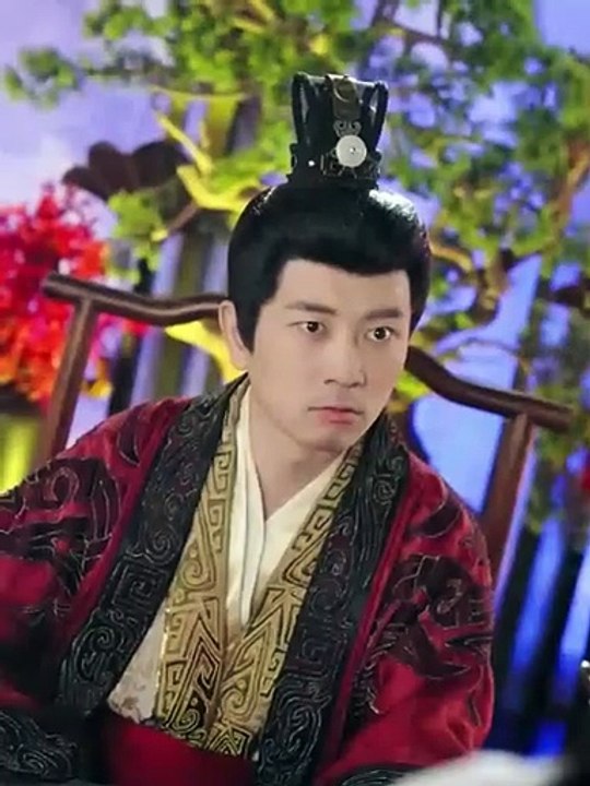 Xuyên Không Đến Cổ Đại Kích Hoạt Hệ Thống Siêu VIP, Chàng Trai Khiến Mỹ Nhân Cả Nước Say Mê