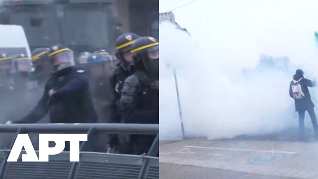 Riot Police Fire Tear Gas as Farmers Protest Mercosur Deal Outside European Parliament | APT