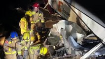 Un maquinista en prácticas muerto y 37 heridos tras chocar un Rodalies contra un muro en Gelida.