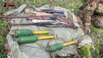 Armi da guerra ed esplosivi nascosti tra i monti nella Locride (21.01.26)