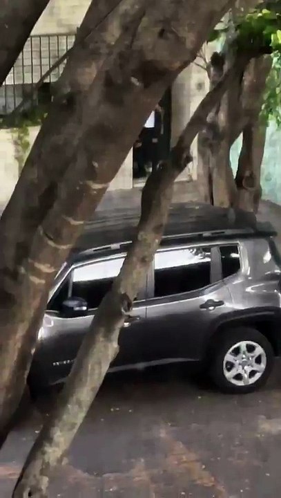 Filtraron el video del policía de la Federal borracho y disparando contra vecinos en Villa Crespo