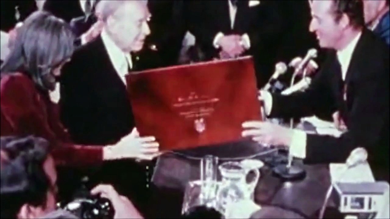¿Qué dijo Jorge Luis Borges al recibir el Premio Cervantes?