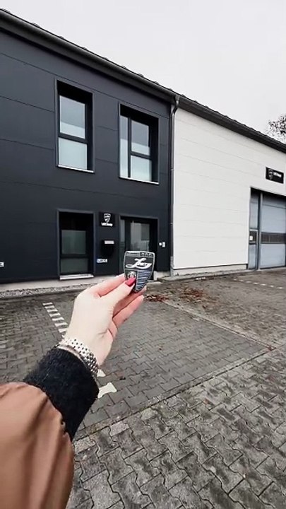 Lamborghini Urus SE + LARGENDA Bodykit = Carbon-Power pur