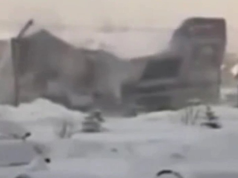 Wegen zu viel Schnee: Einkaufszentrum stürzt ein