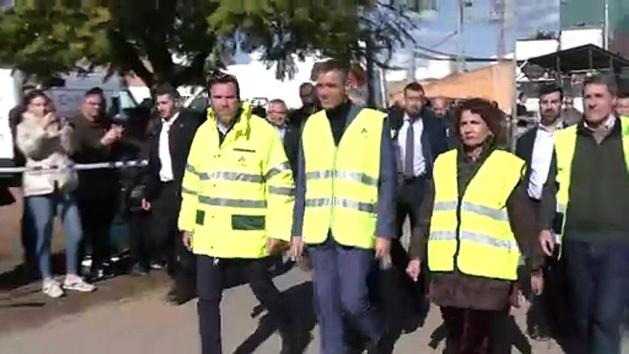 Sánchez y Moreno acuerdan celebrar un homenaje de Estado por las víctimas el 31 de enero