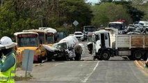 Choque de pipa de gas paraliza carretera a Punta de Mita | CPS Noticias Puerto Vallarta