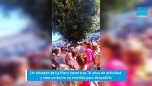 Un barrio platense movilizado para despedir a un almacén que funcionó 70 años