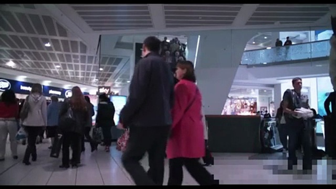 Alien Predator Uses Woman's Body to Lure Hundreds of Men Into Deadly Trap, movie recaps