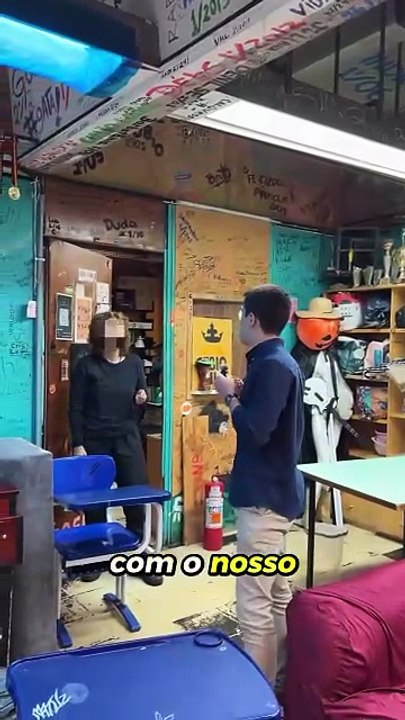 influenciador de direita invade UnB e discute c...