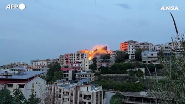 Raid israeliani nel Libano del sud, colpiti due villaggi