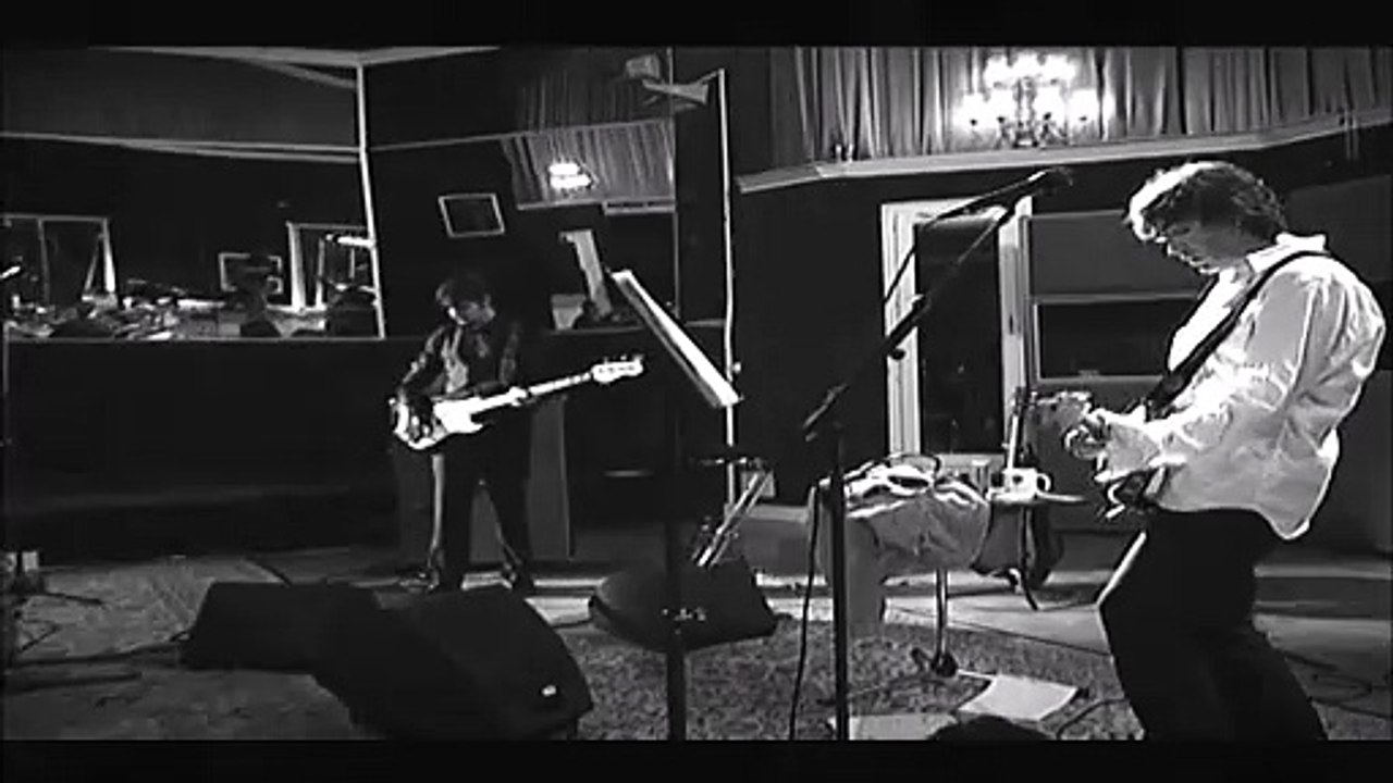 JEAN-LOUIS MURAT — Ton pire ennemi | Parfum d’acacia au jardin / 2003 - de Jean-Louis MURAT Artiste : Jean-Louis Murat