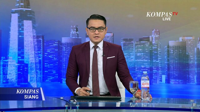 Rekaman Detik-Detik Kereta Api Menoreh Tabrak Truk di Cirebon, Sejumlah Perjalanan Terganggu