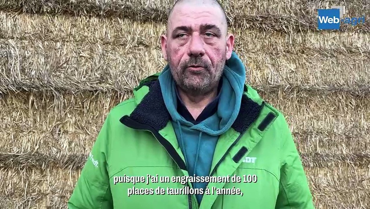 Fabien Fortier présente sa pailleuse Deboffles