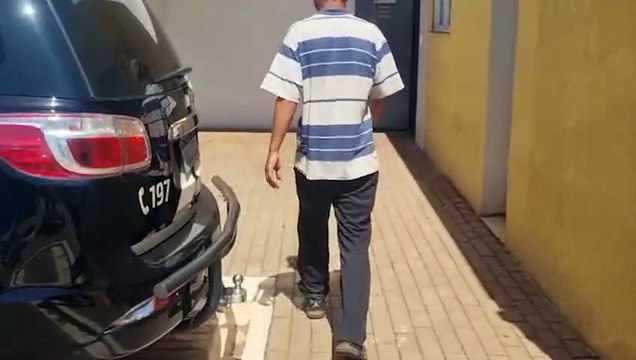 Com tornozeleira descarregada e com um mandado de prisão, homem é preso pela Guarda Municipal