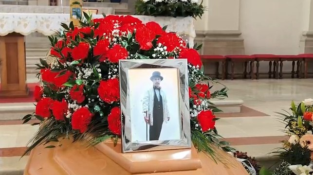 A Strigno i funerali di Mauro Sbetta. Il parroco: ?Era buono e mite?