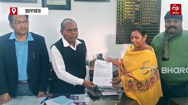 रांची की पूर्व मेयर रमा खलखो लड़ेंगी मेयर का चुनाव! प्रदेश कांग्रेस अध्यक्ष को आवेदन देकर मांगी चुनाव लड़ने की इजाजत