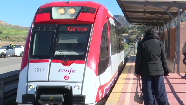 Heridas leves seis personas al chocar un tren contra una grúa cerca de Cartagena
