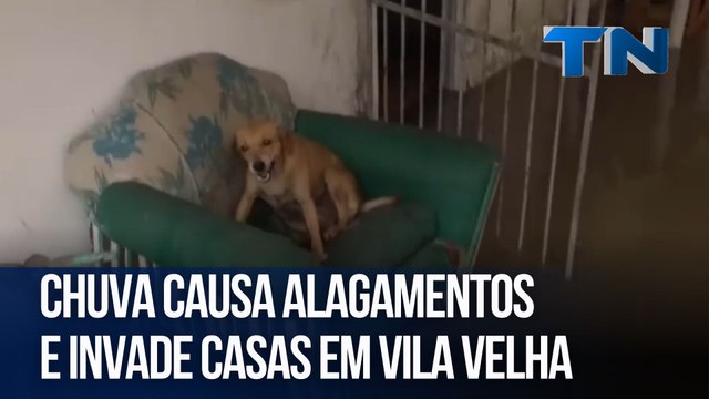 Chuva causa alagamentos e invade casas em Vila Velha