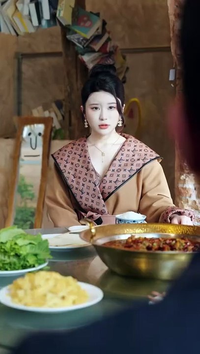 Chinese Short Drama The higher the appearance, the greater the reward.