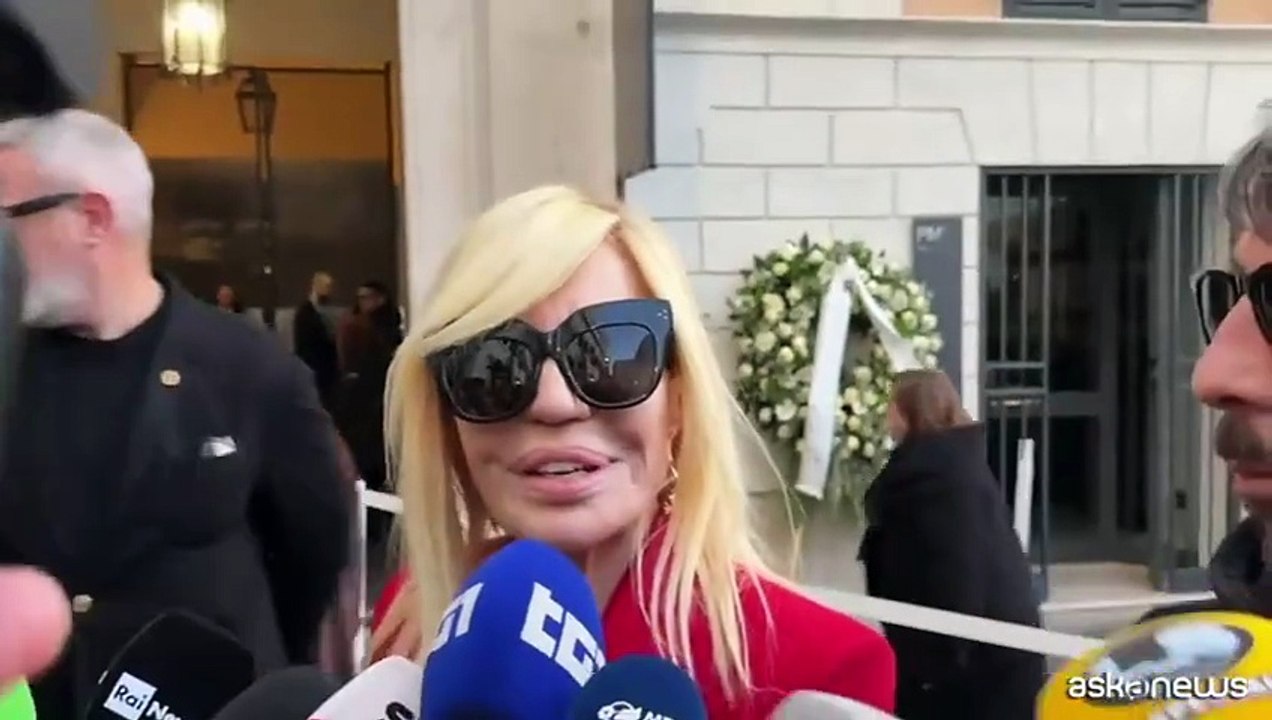 Il ricordo di Donatella Versace: Valentino un genio dal cuore d'oro