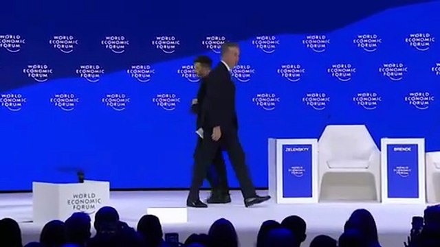 Zelenski anuncia conversaciones a tres con EEUU y Rusia en Emiratos