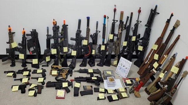 관세청, 중국발 해외 직구서 모의 총포 3,700개 적발 / YTN