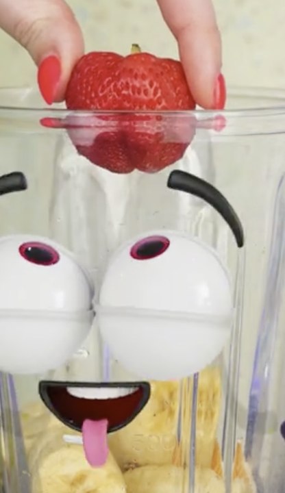 Fruits Take on Veggies in the Blender Arena! 🥦🍓⚔️ #Funny #Food