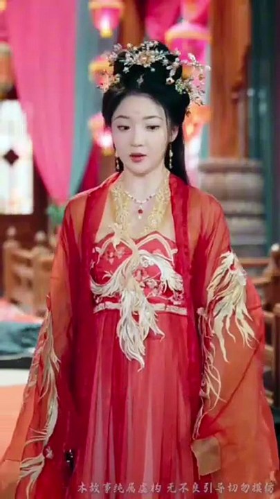 After being simulated in a life simulation game, a stunning empress becomes obsessed with me