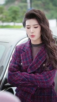 Sua Menina dos Olhos Retorna com Um Filho