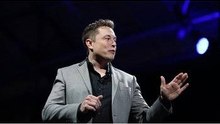 La previsione di Musk. Entro il 2027 l’AI sarà più intelligente dell’uomo (VIDEO)