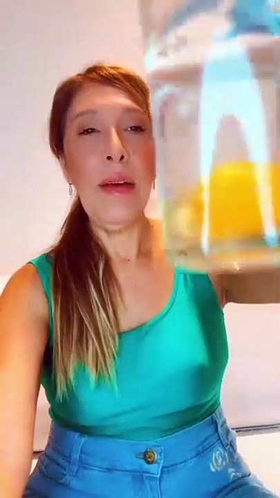 El insólito ritual del huevo de Pitty La Numeróloga para espantar malas energías: "Lo pasás por..."