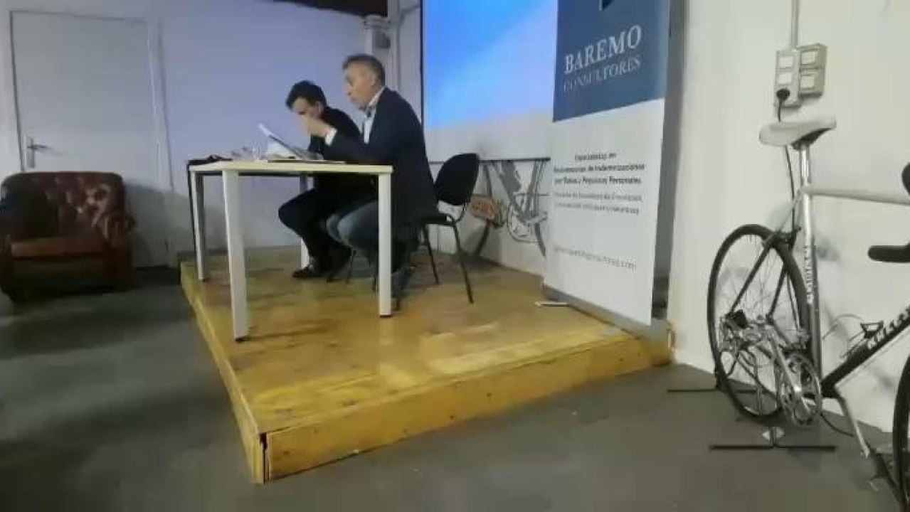 Reunión con los afectados por las caídas del Bizi en Zaragoza